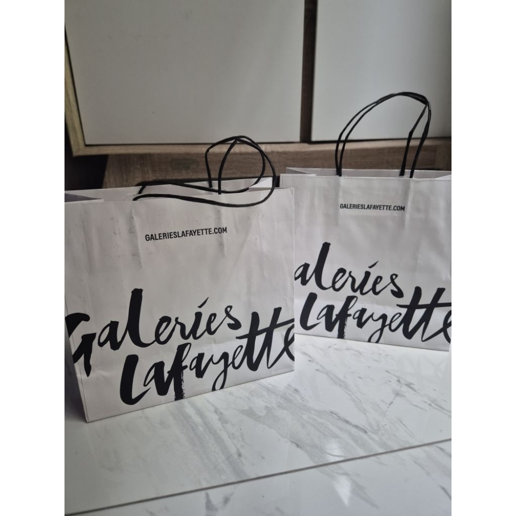 

paperbag galeries lafayette paris