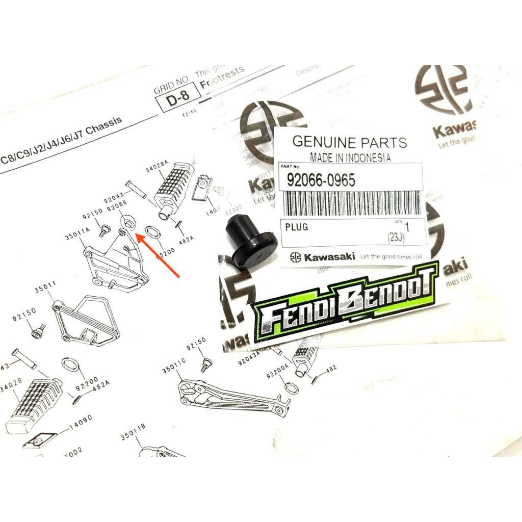 PLUG KARET TUTUP LUBANG STEP POSTEP FOSTEF DEPAN KANAN NINJA R KIS ORIGINAL 92066-0965