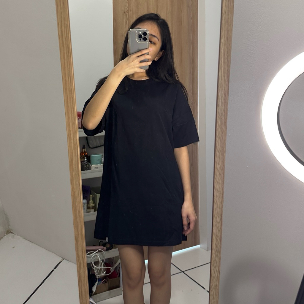 PRELOVED KAOS/DRESS CASUAL BLACK PULL AND BEAR OVERSIZE