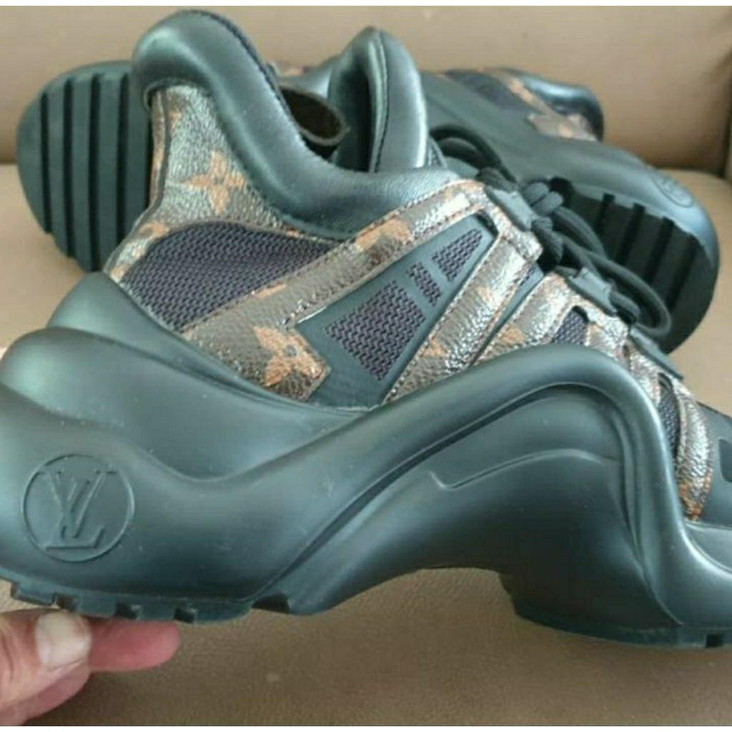 Louis Vuitton Archlight Sneakers Black Monogram Mirror 1:1 Size 37 Ladies Woman