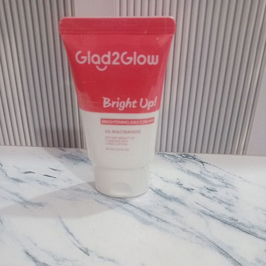 GLAD2GLOW BRIGHT UP BRITENING DAY CREM