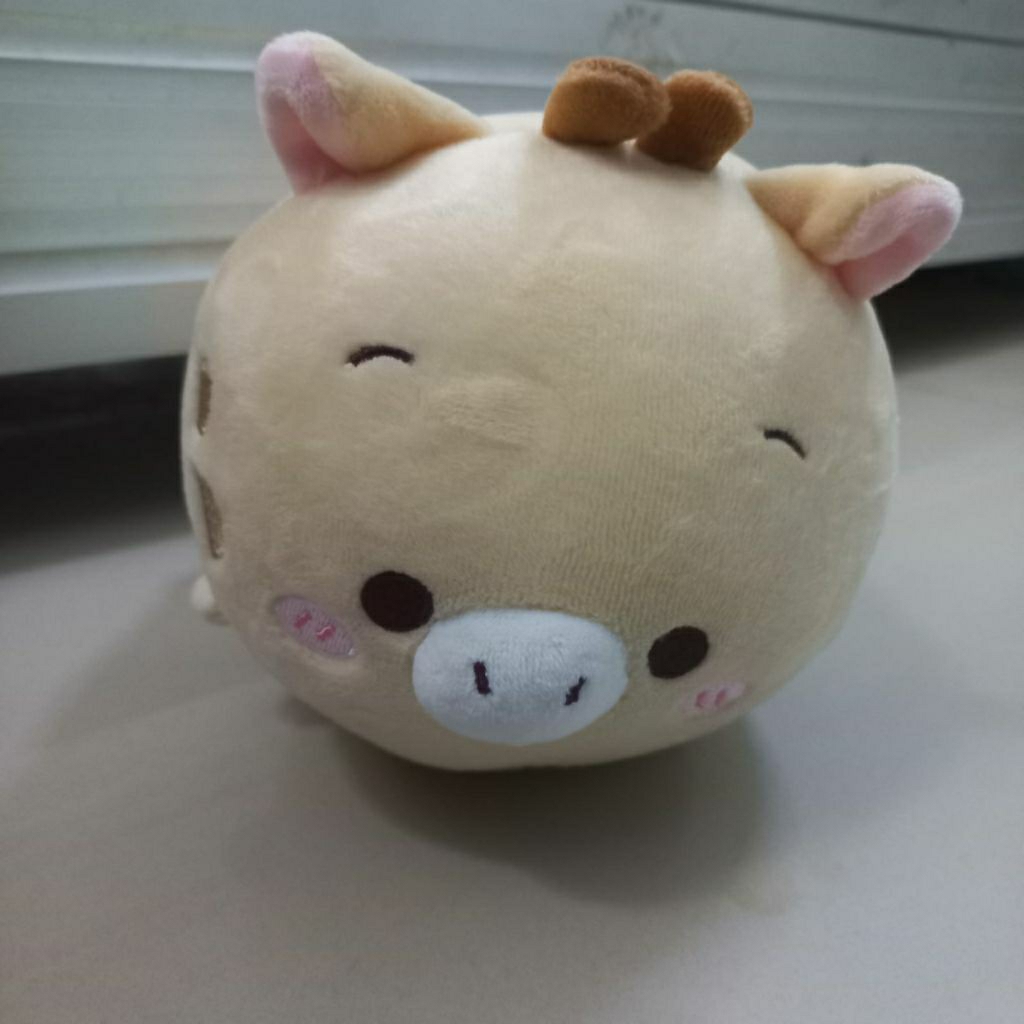 boneka jerapah boneka lying giraffe timezone