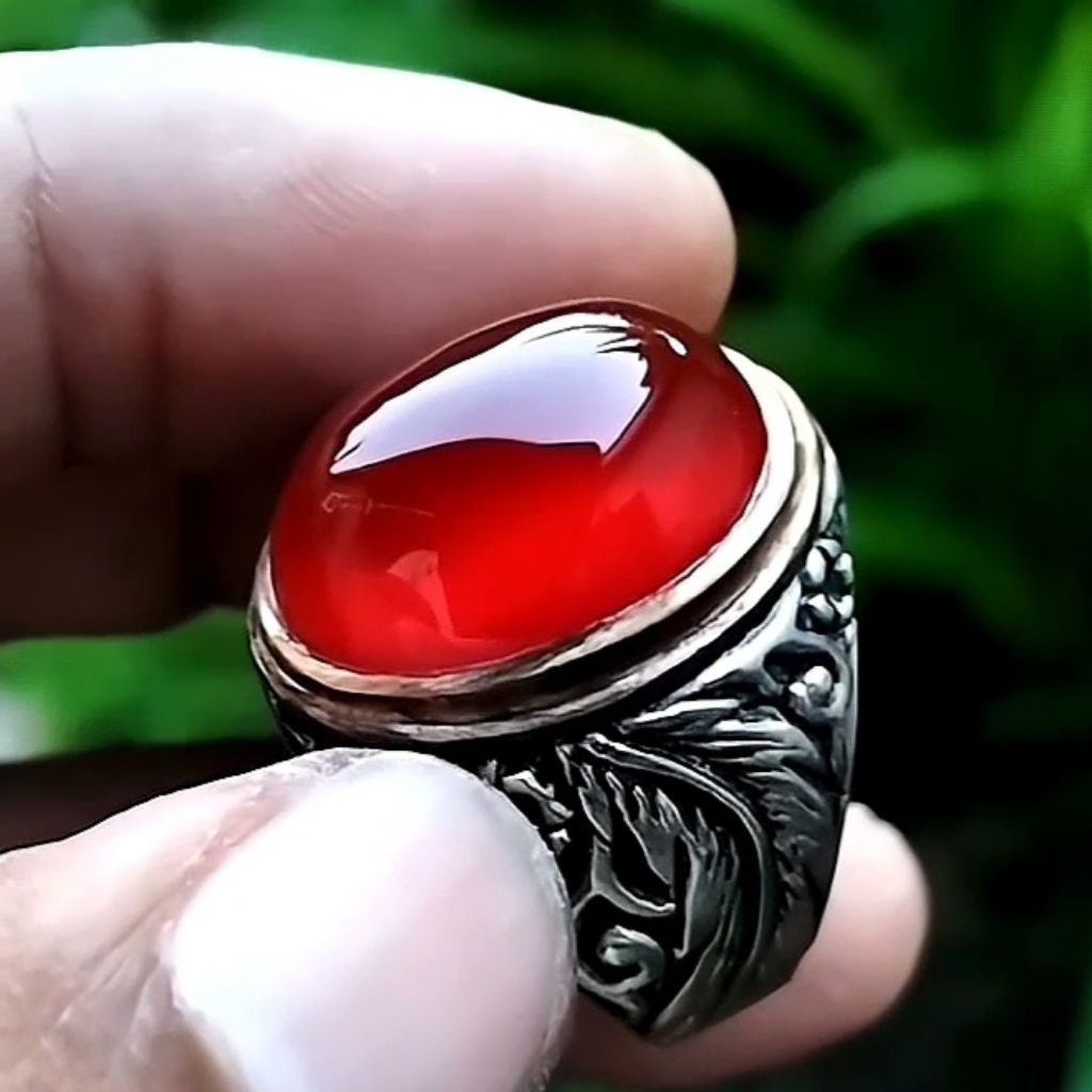 Batu akik Yaman merah kristal