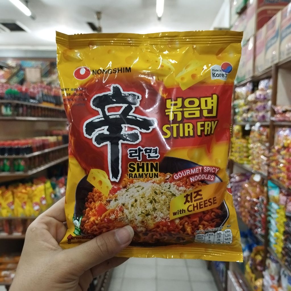 

NONGSHIM SHIN RAMYUN STIR FRY WITH CHEESE GOURMET SPICY NOODLE NONG SHIM 136 g
