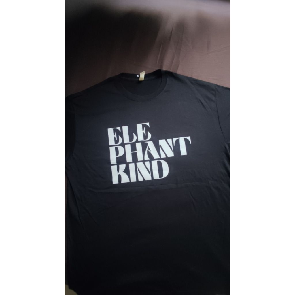 Kaos T-shirt Elephant Kind Original Warna Hitam Ukuran L Pria Katun Combed 24s Premium