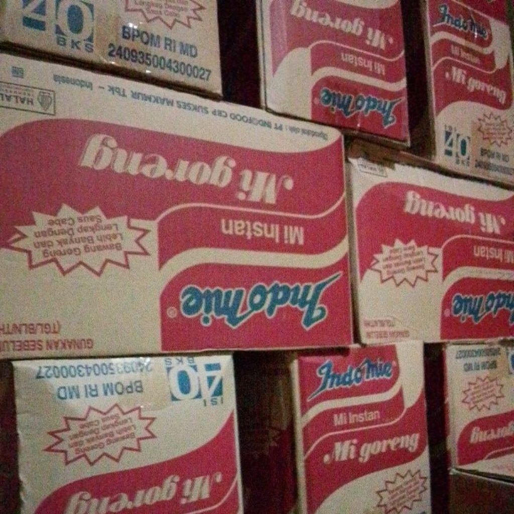 

Indomie goreng isi 40/dus dpt 3dus