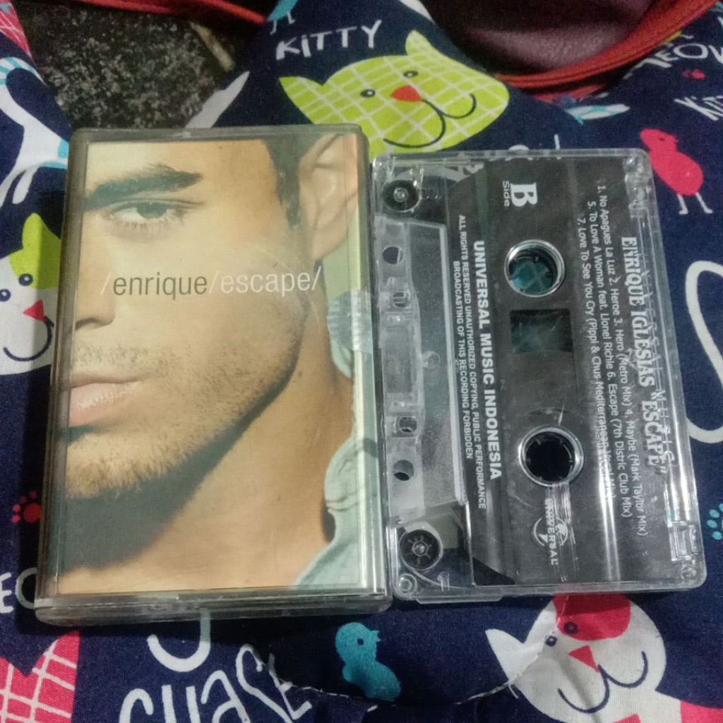 Kaset Pita Enrique Iglesias Escape