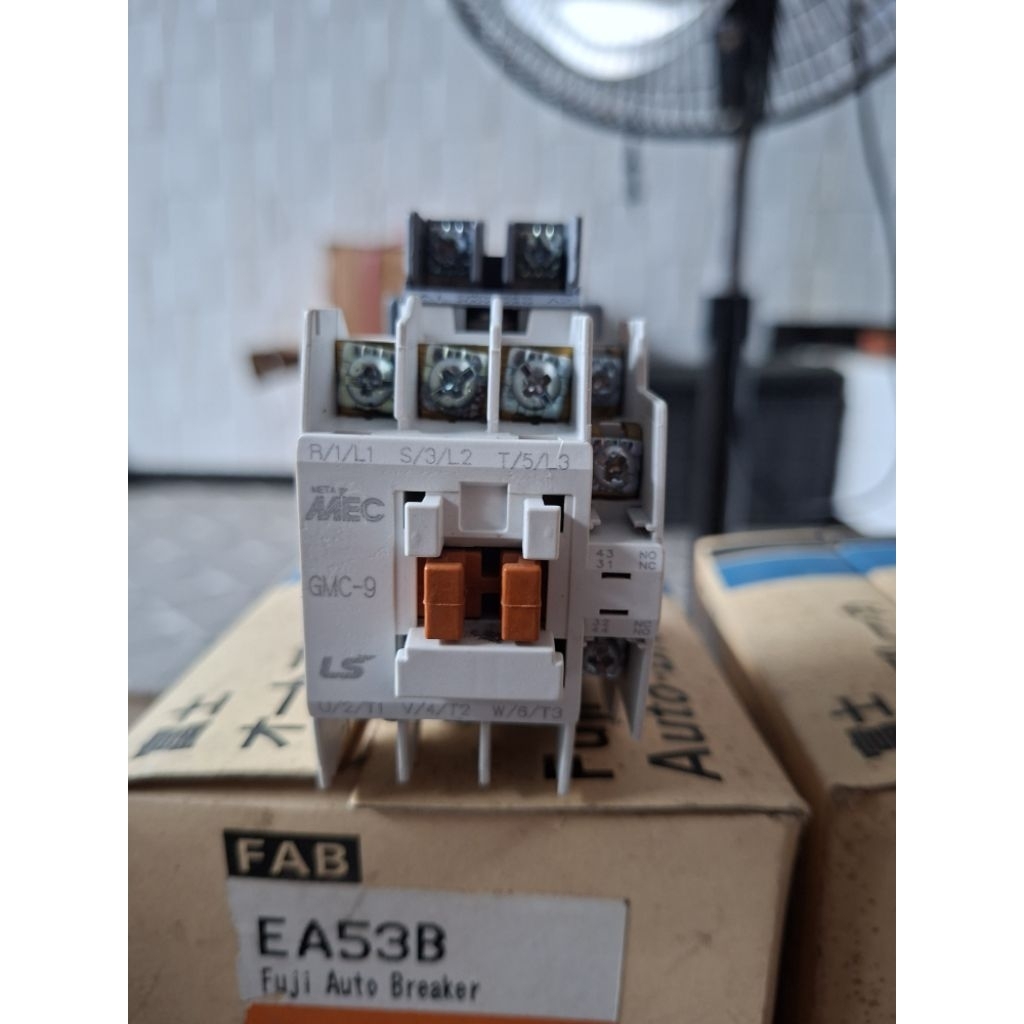 kontactor MEC/LS GMC-9,GMC-18 220volt copotan