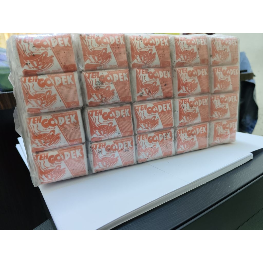 

Teh GOPEK Slawi Teh Cangkir Merah Kecil || 1 bos isi 10 pack ((Oleh-oleh khas Kab.Tegal)