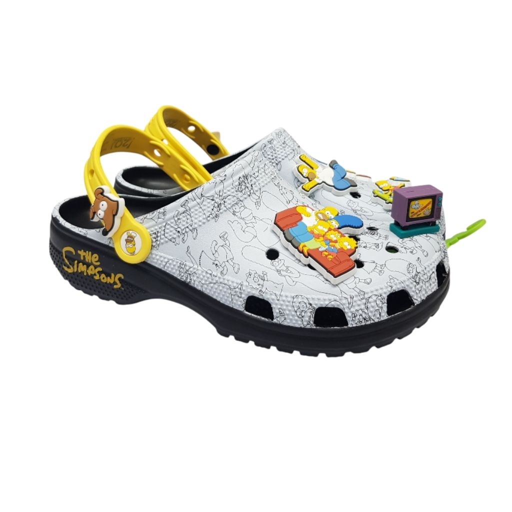 Crocs Simpsons clog /sandal Crocs Simpsons clog