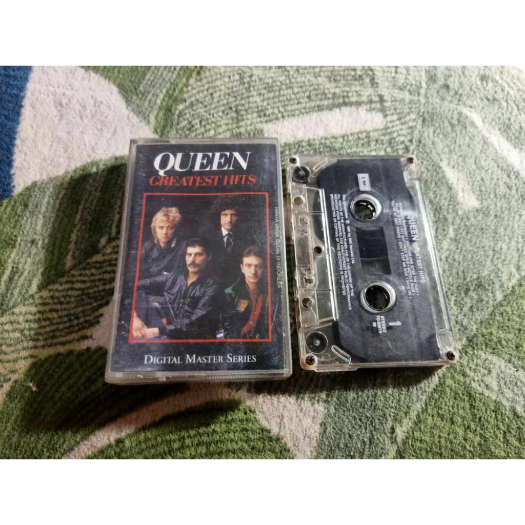 KASET PITA QUEEN GREATEST HITS