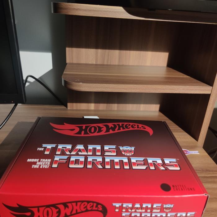 Hot Wheels Transformers Rlc Optimus Prime Mattel Creations Convention Minigt Mini Gt