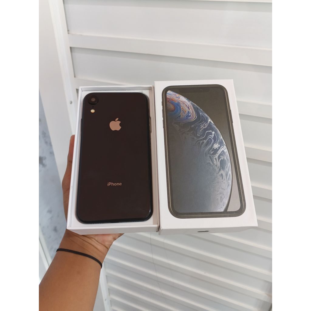 iPhone XR Hitam 256gb Second
