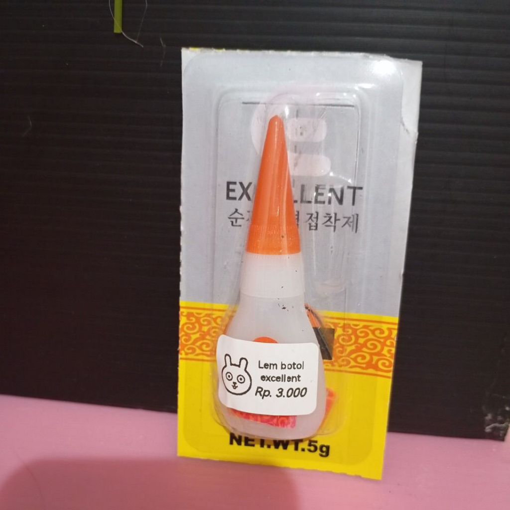 

[aesthetic_aksesoris] lem cair super rekat botok 5gr 1PCS/1 BOTOL