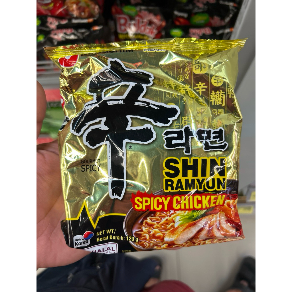 

Nongshim Shin Ramyun spicy chicken 120gr