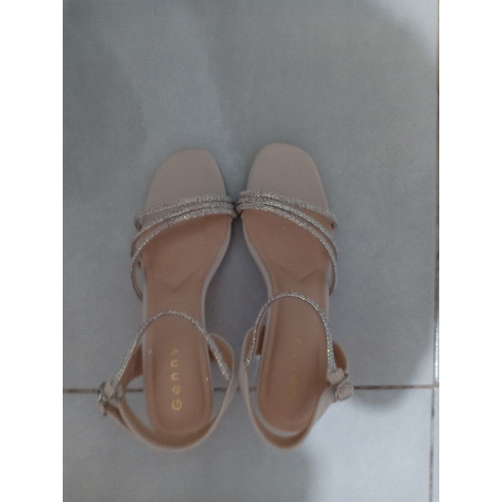 Preloved Sandal Pesta Heels Wanita