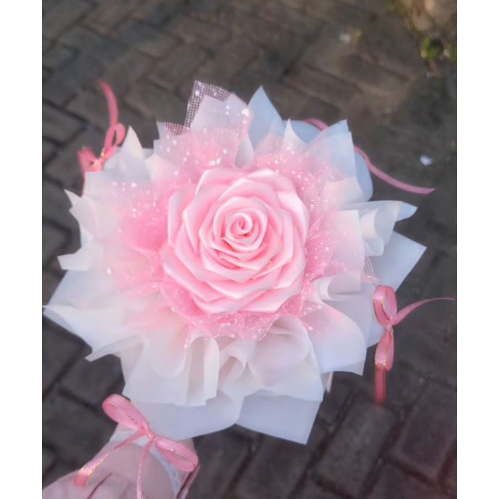 

BUKET BUNGA PITA SATIN MINI 1 TANGKAI