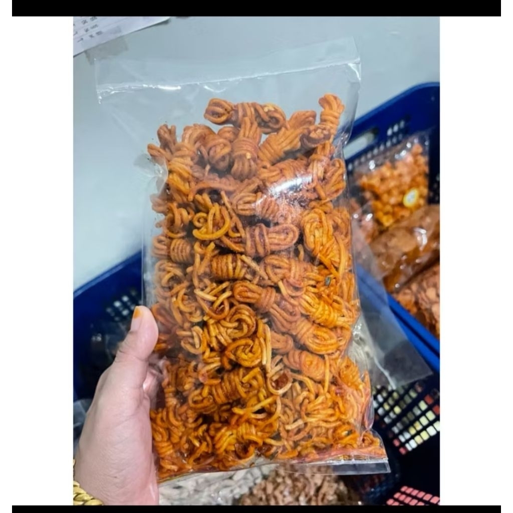 

TERMURAH 250GR MIE GULUNG PEDAS DAUN JERUK