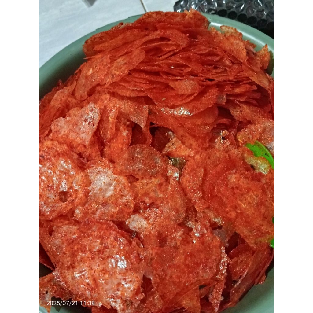 

keripik kaca | kripca pedas daun jeruk 250gr