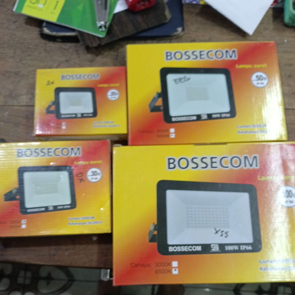 Lampu sorot Bossecom AC 20w 30w 50w 100w