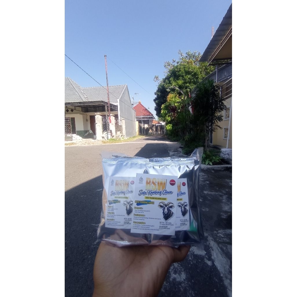 

susu kambing bubuk etawa rasa stroberi