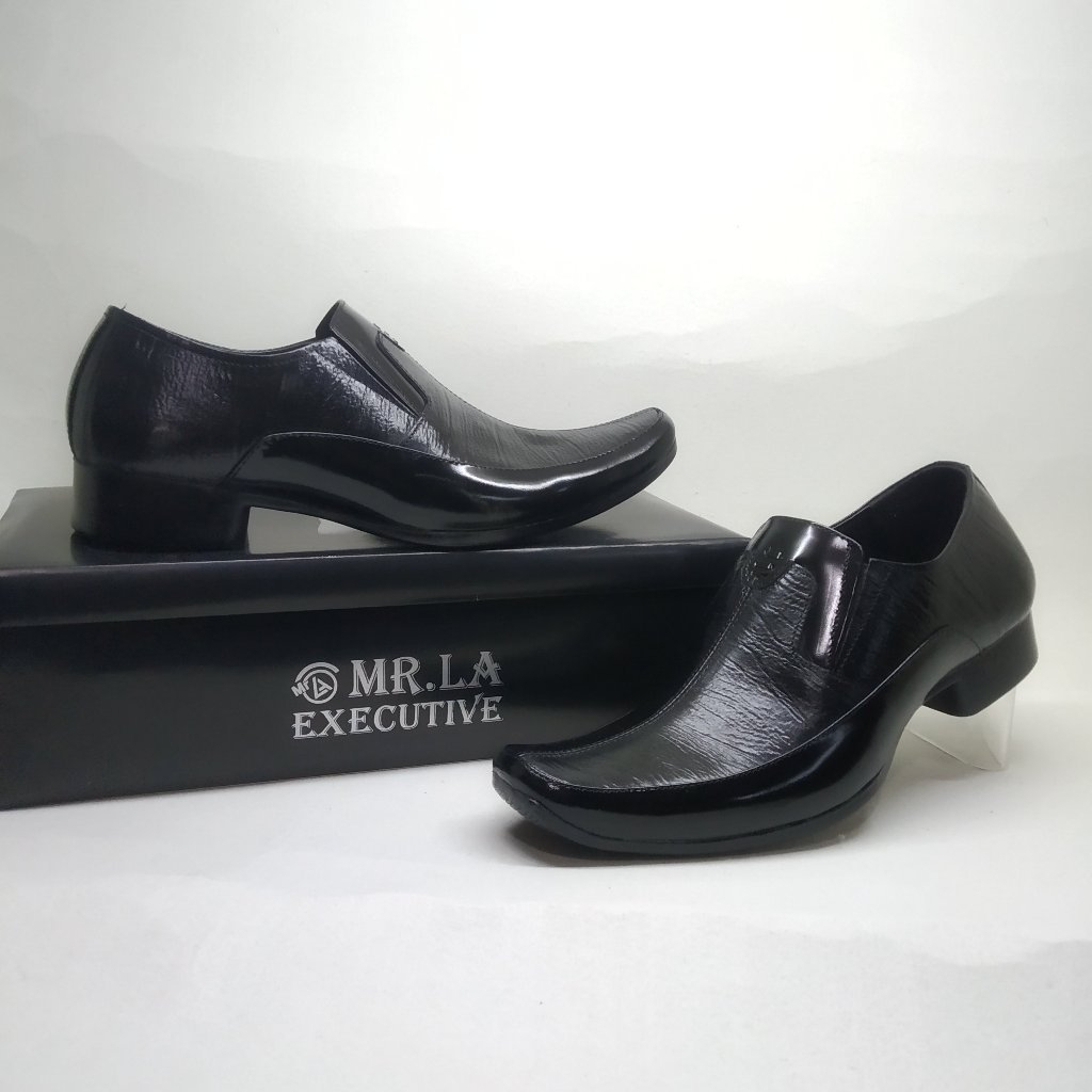 1518 Black Sepatu Formal kulit Size 39-45 -TokoShoesBandung