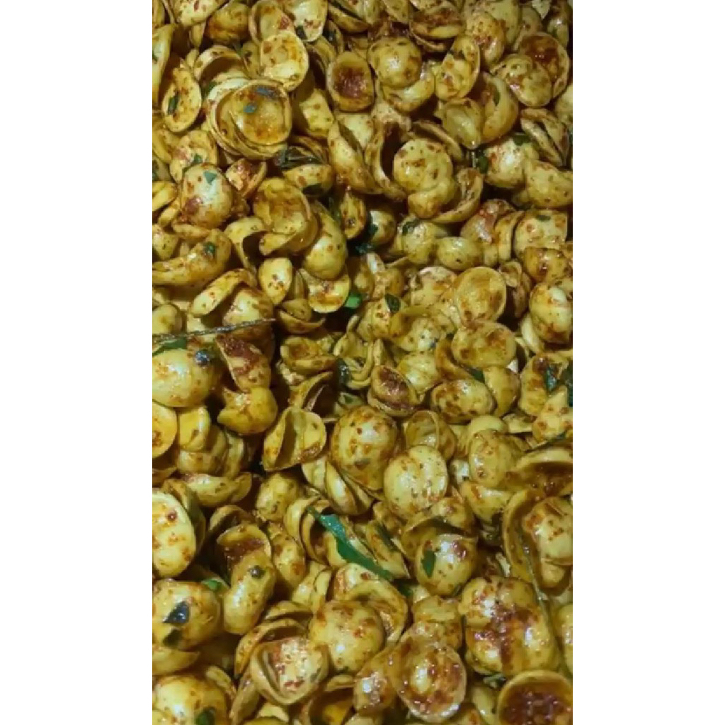 

KERUPUK KERANG PEDAS DAUN JERUK