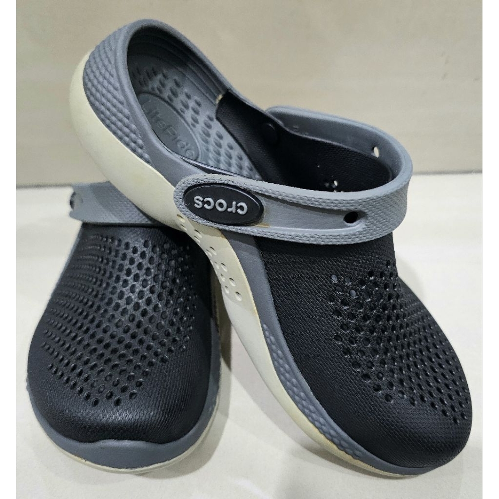 PRELOVED ORI SHOE CROCS KIDS LITERIDE SLIP ON  / SEPATU SANDAL ANAK SECOND