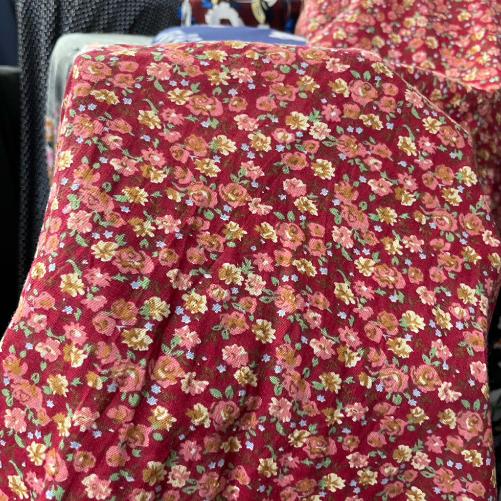 kain katun motif - kain katun paris poplin motif bunga premium - warna maroon - kain katun original 