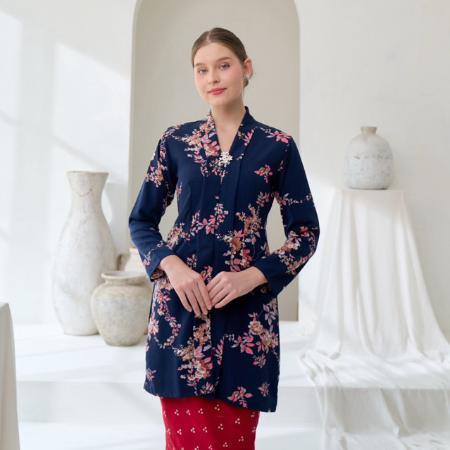Kebaya Kartini Bunga / Kebaya Kondangan Navy / Kebaya Kartini Modern