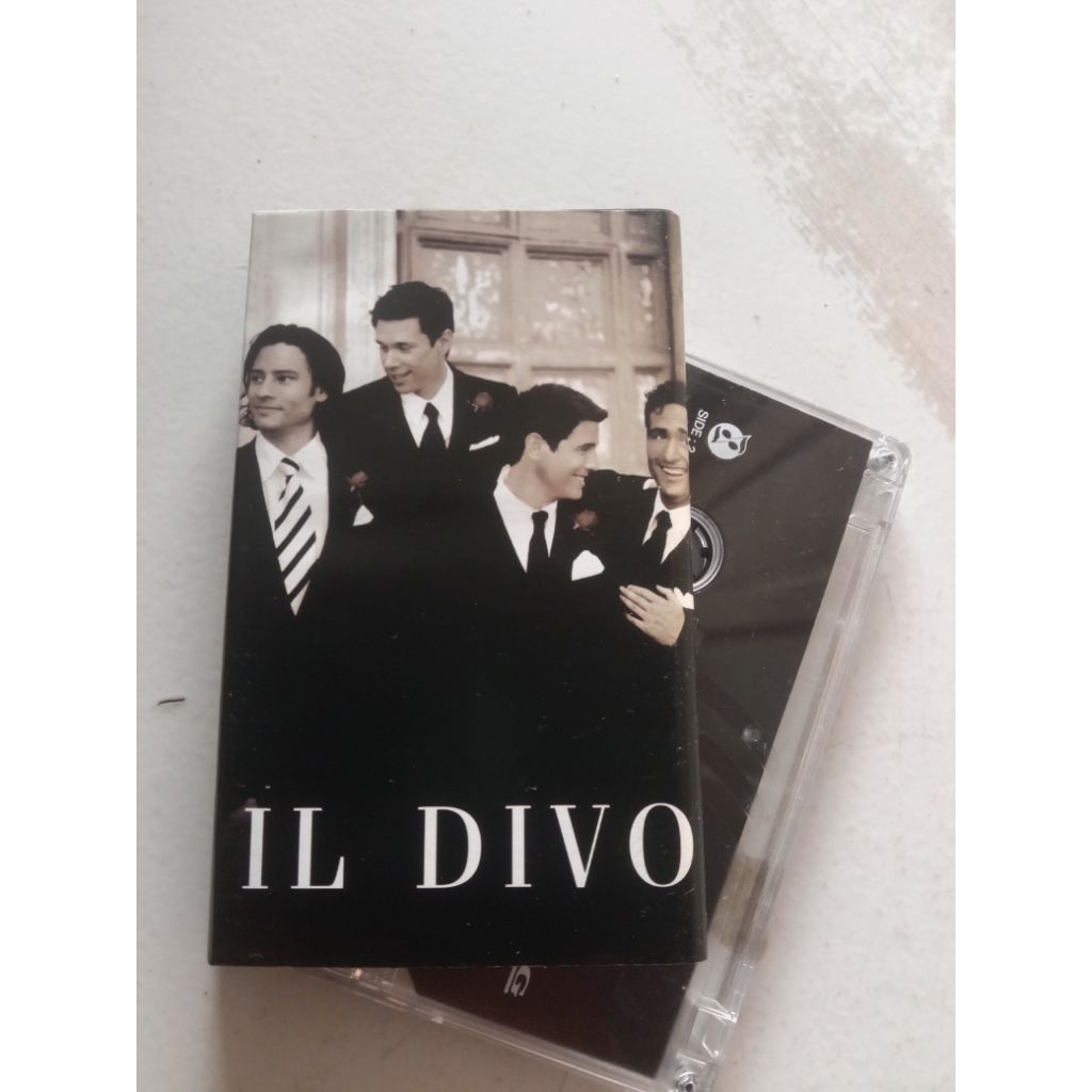 Kaset Pita IL Divo S/T