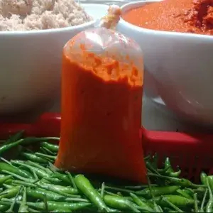 

Cabe Giling Halus Keriting Merah 500 Gram