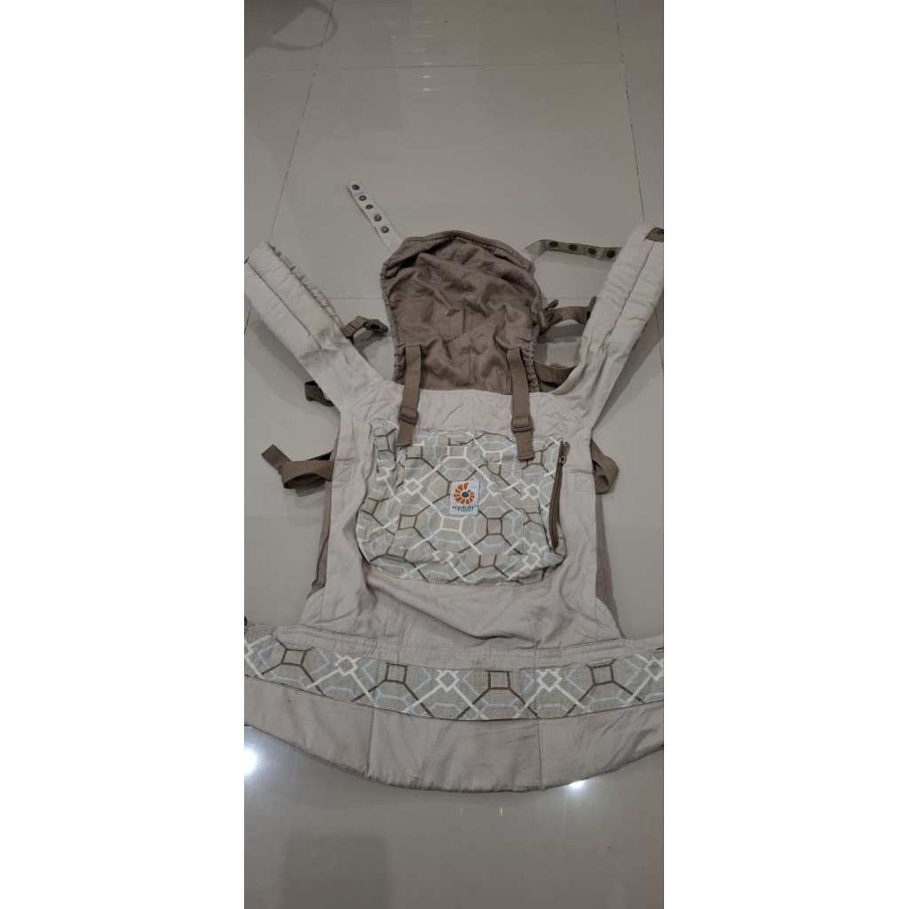 Gendongan Bayi Second Preloved  Ergobaby