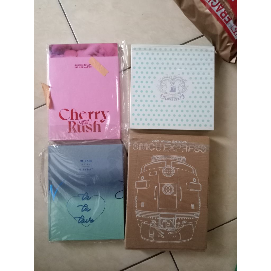 Album KPop Unsealed Cherry bullet Cherry Rush Lovelyz 1st album repackage wjsn lalalove blue smcu ex