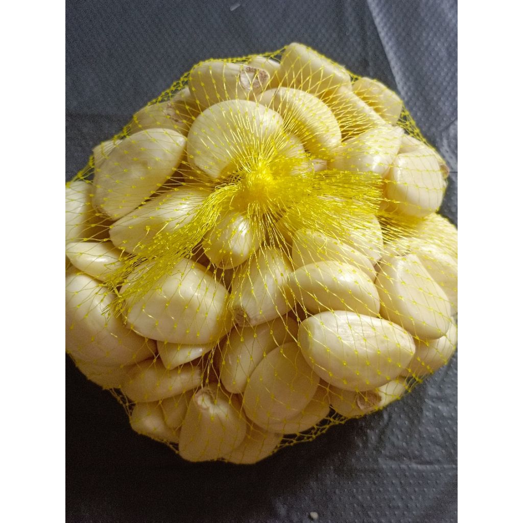 

Bawang putih kupas 1kg fresh bersih