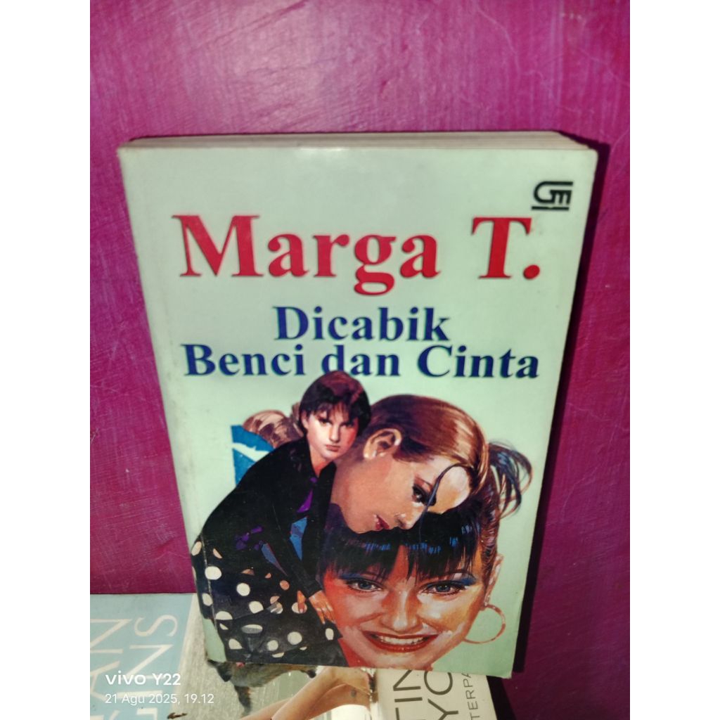 Novel/Buku Bekas (Original) Marga T.