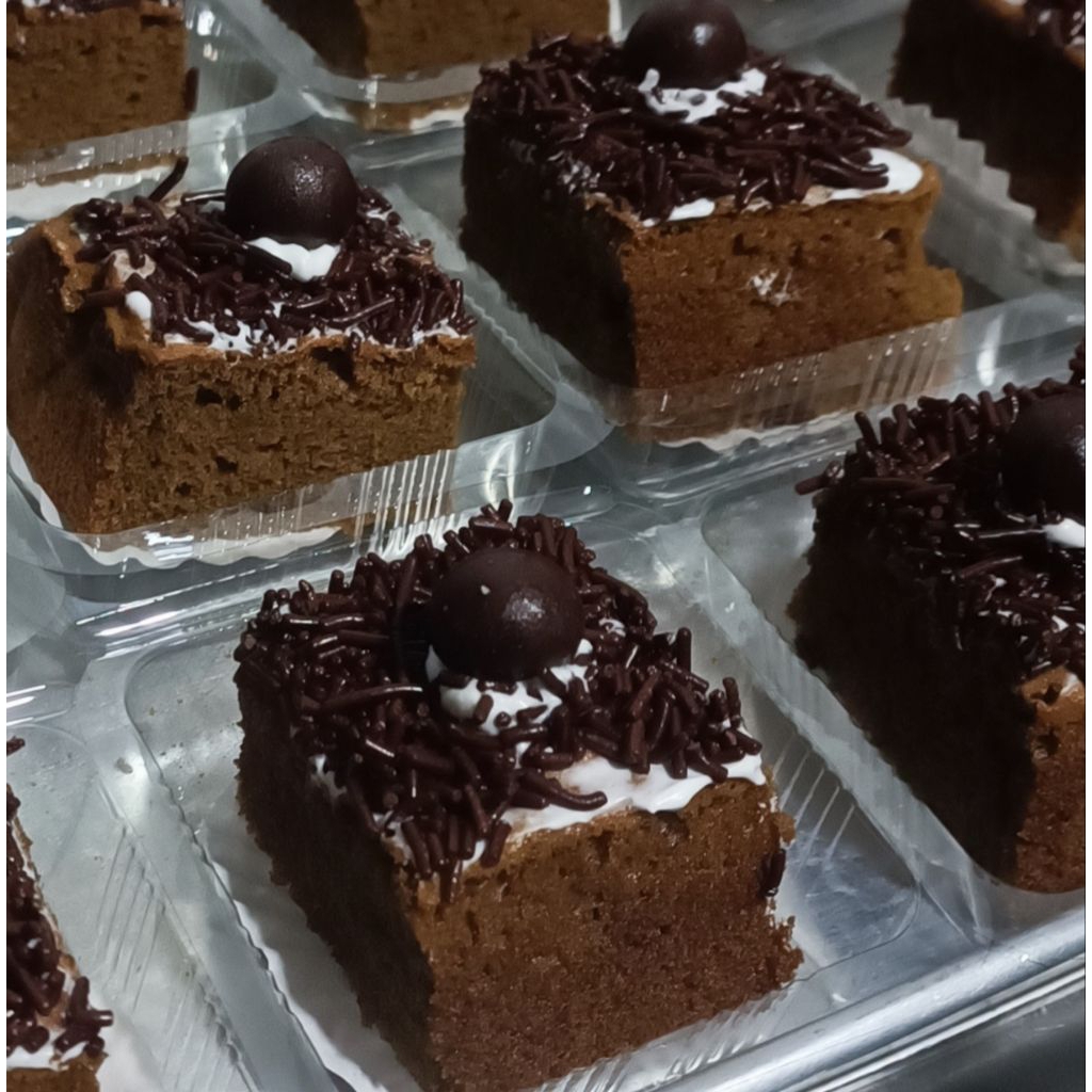 

Bolu Double Coklat Mesis Bianco isi 30 pax / Bolu jadul coklat mesis