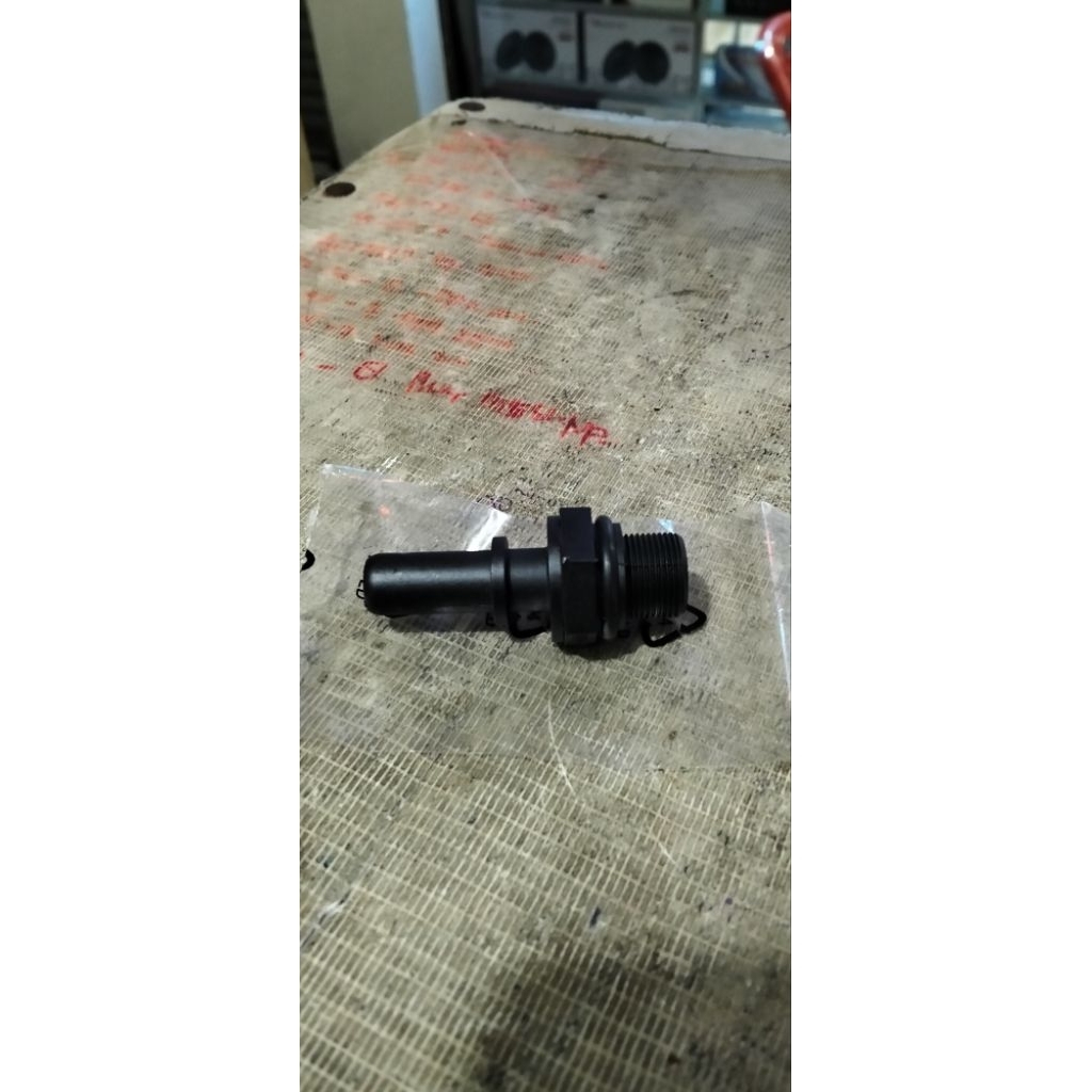 pcv Valve Chevrolet spin 15
