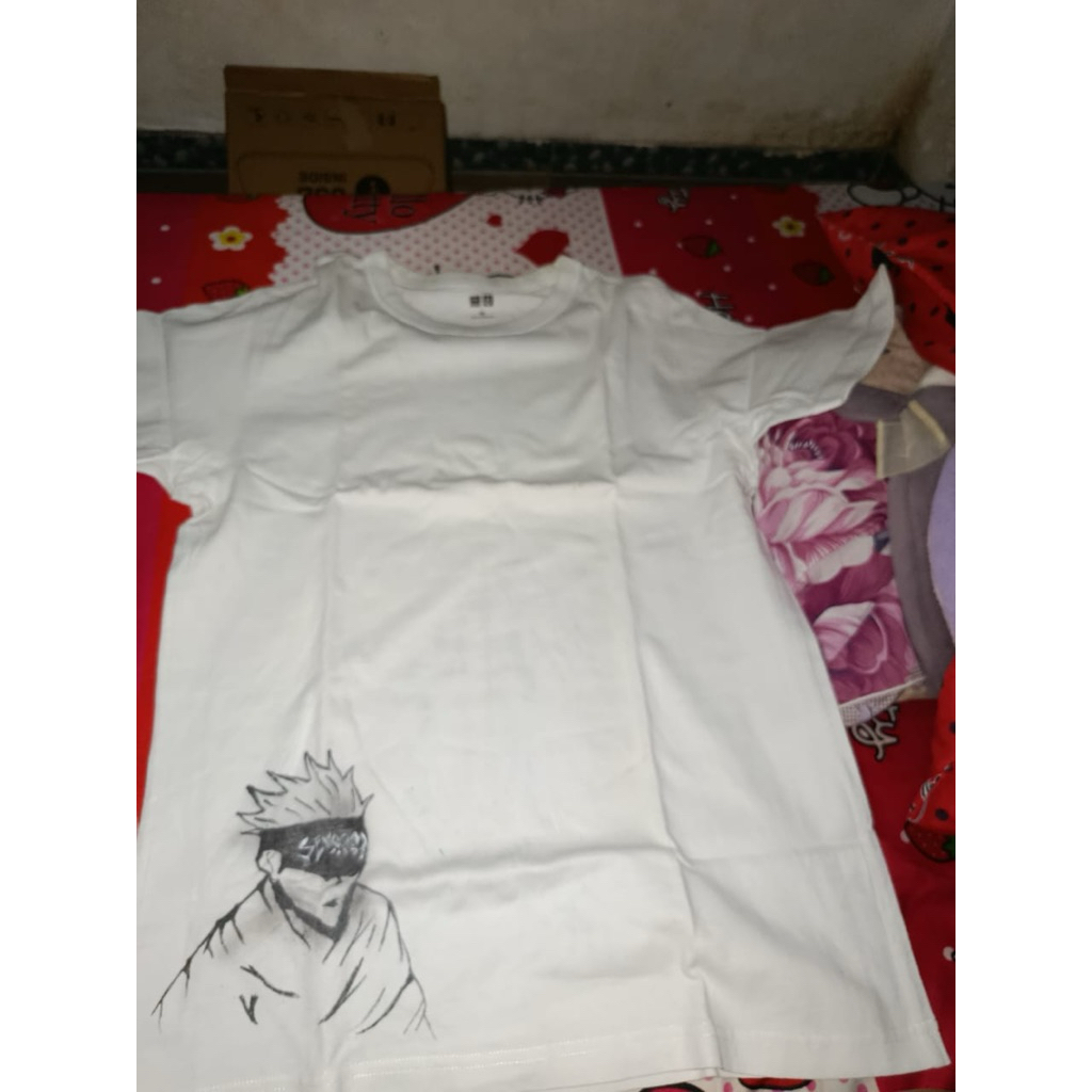 PL/Uniqlo Putih (Lukisan Pribadi)