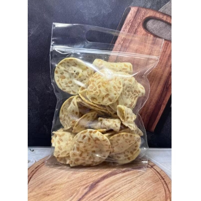 

Keripik Tempe Renyah Gurih | Oleh-oleh Keripik Tempe Renyah Gurih