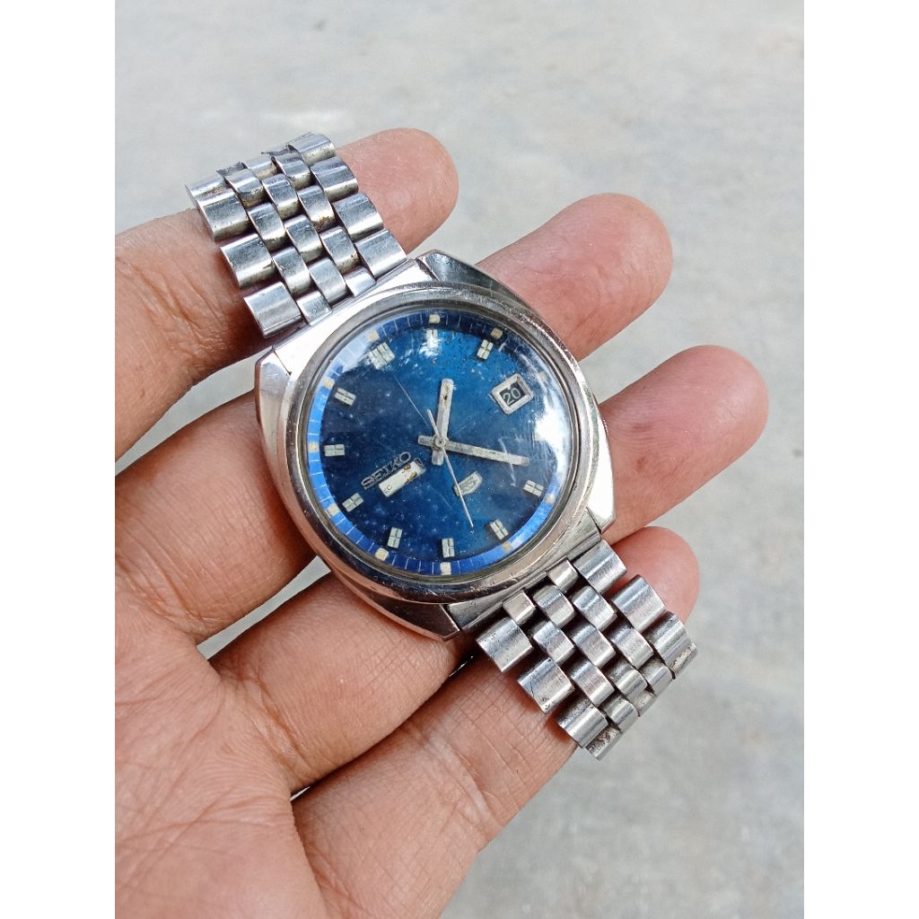 Seiko 6119 automatic blue dial