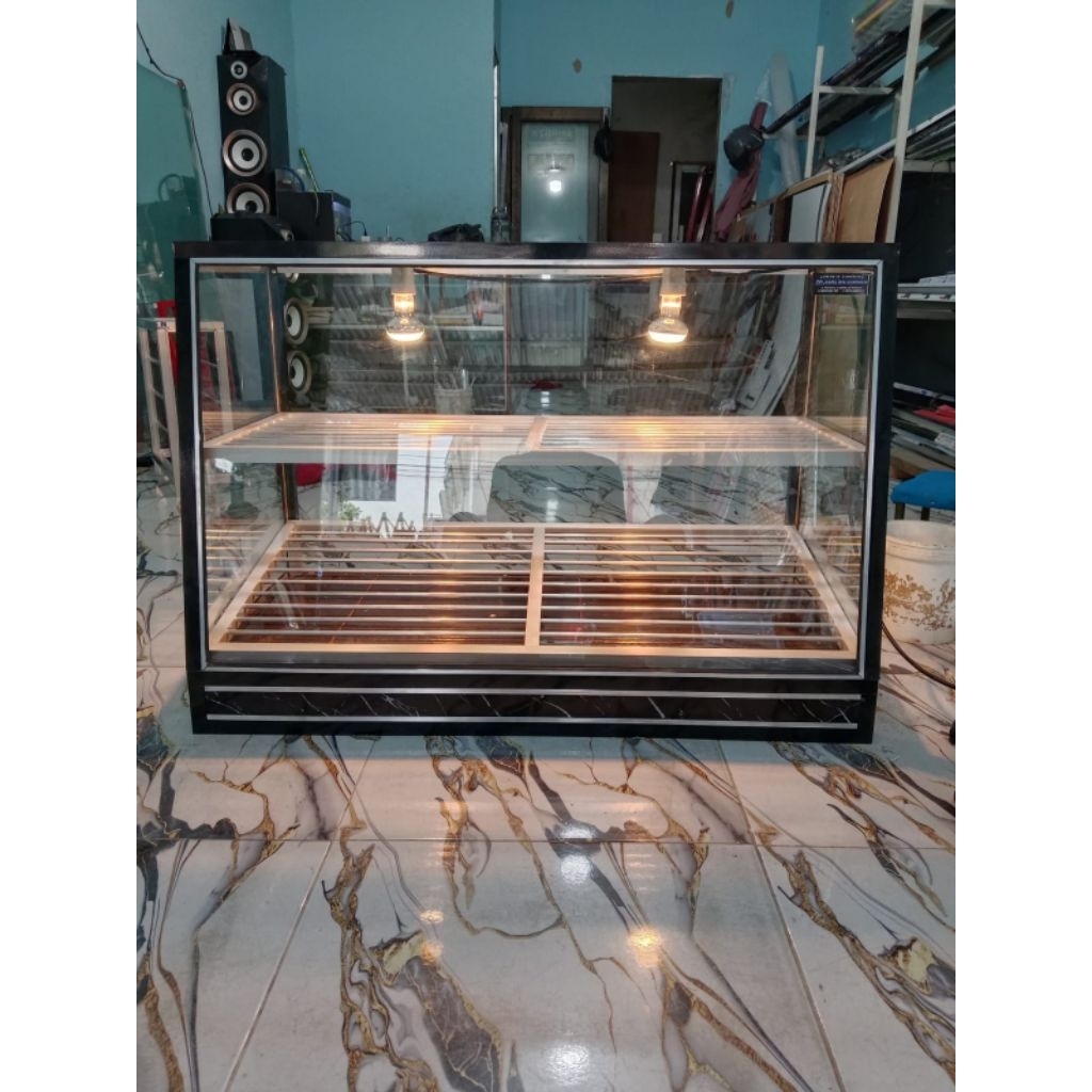 Etalase  chiken dan ayam geprek