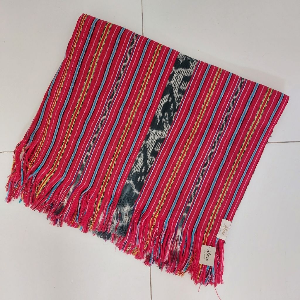 Aneka kain tenun asli dari pulau Timor, NTT - Kefa Manufui