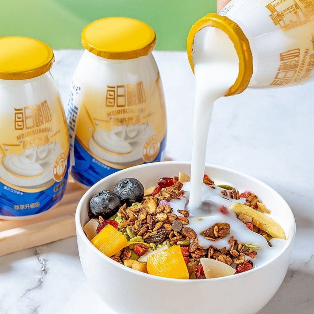 

YOGURT RASA SUSU ASLI PRAKTIS COCOK UNTUK DIET