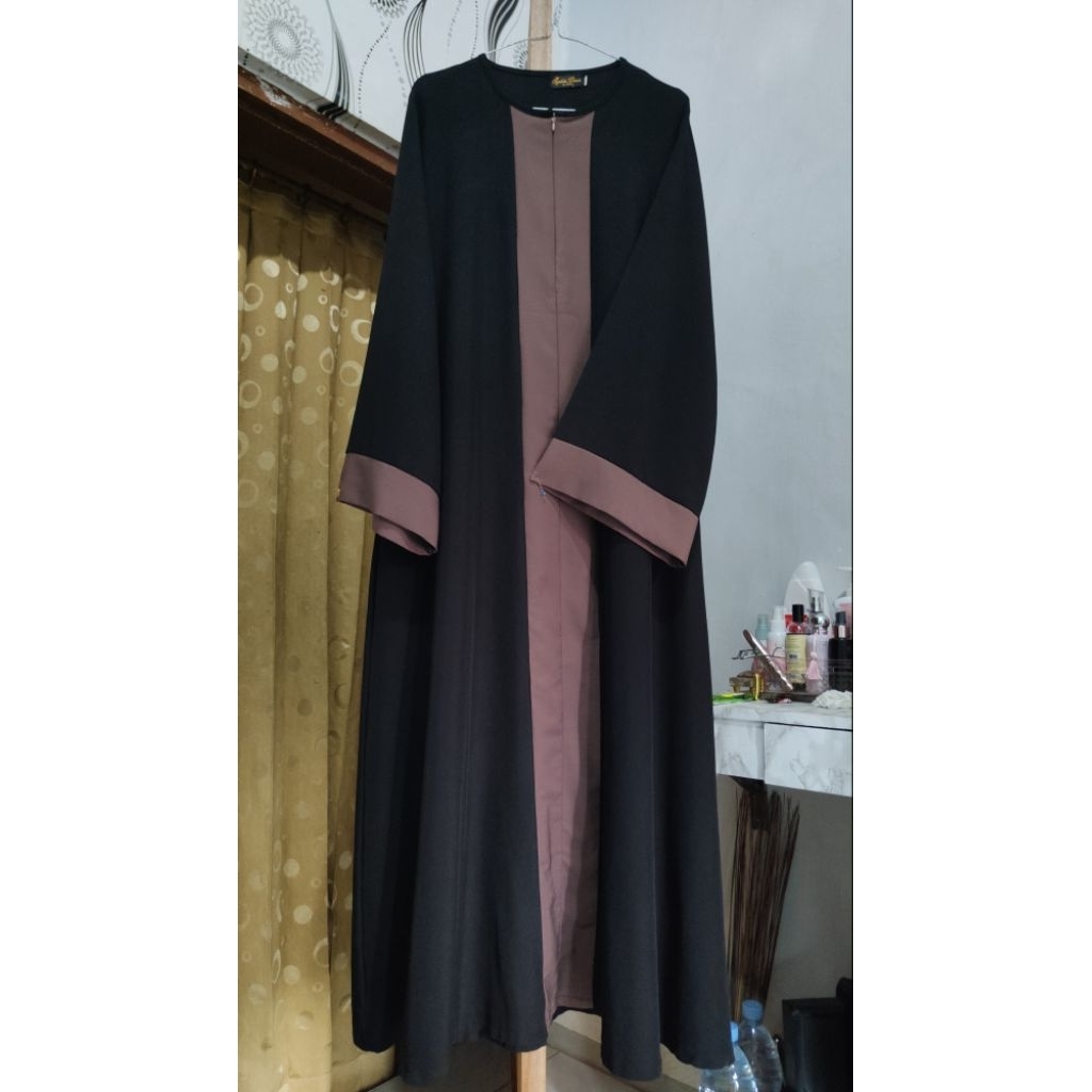 Abaya preloved by ftmhshh