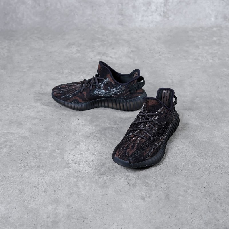 Sepatu ADDS YEEZY 350 V2 MX ROCK BLACK SNEAKER 100% ORIGINAL