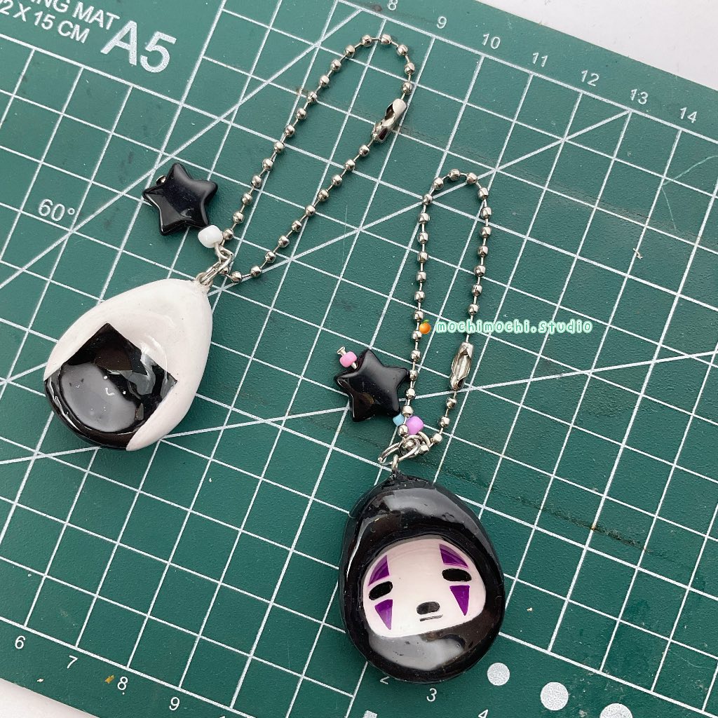 [BISA CUSTOM] Worry Stone Handmade Air Dry Clay Resin Glossy Gantungan Kunci Keychain Ganci Kaonashi