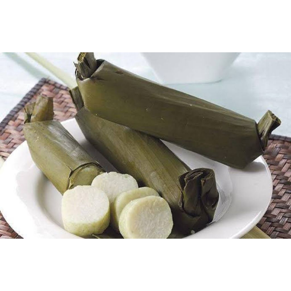 

Lontong Daun Ukuran Besar (Makanan siap saji)