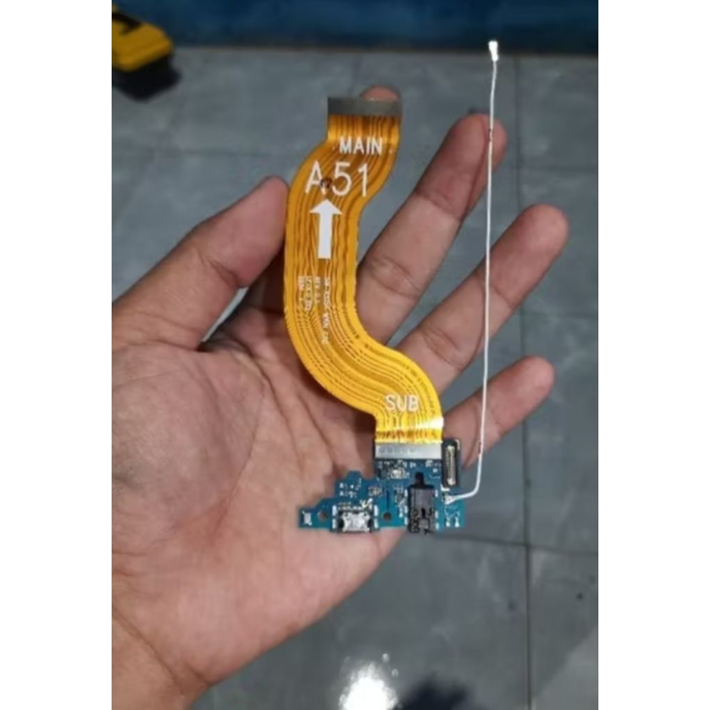 FLEXIBLE SATU SET DENGAN FLEX CHARGER  SAMSUNG A51 COPOTAN ORI
