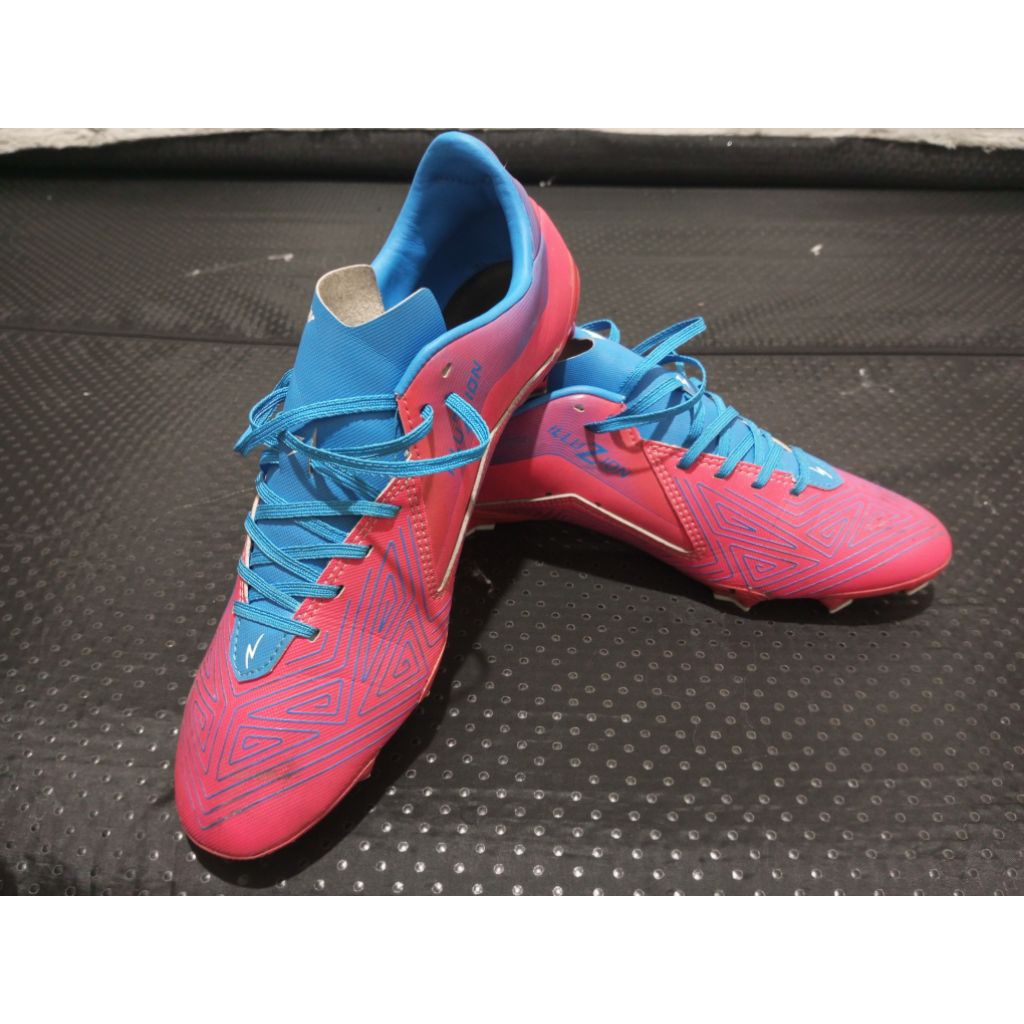 Second Sepatu Bola Specs Accelerator Illuzion 3 Pro FG
